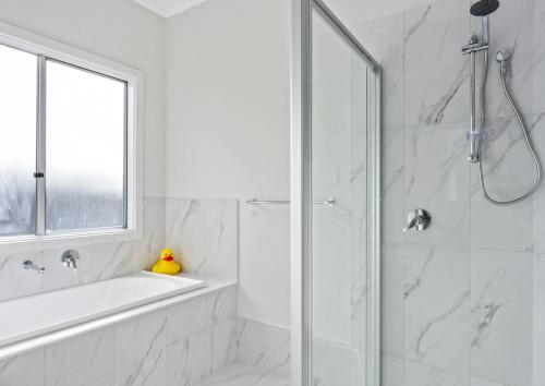 Un baño de Nest 6 Battunga Ave Port Elliot - No Linen Included