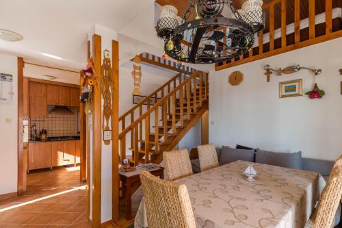 Apartment Surfer's Lodge near Beach and Old Town Krk