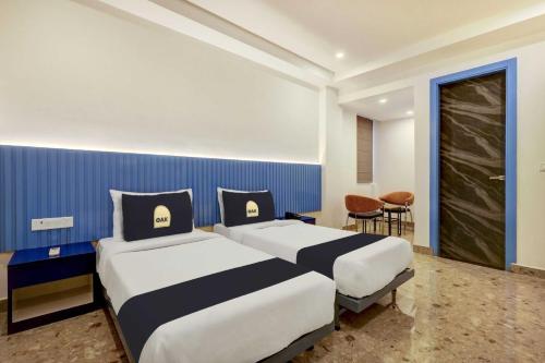 Postel nebo postele na pokoji v ubytování Townhouse OAK Elite Golf Stays