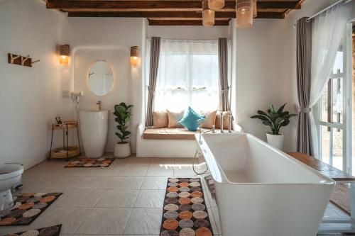 Χώρος καθιστικού στο Elephantpoolvilla maetang Chiangmai