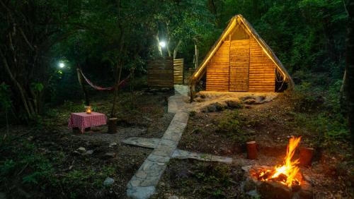 Fotografie z fotogalerie ubytování Cabaña tipo camping v destinaci Girardot