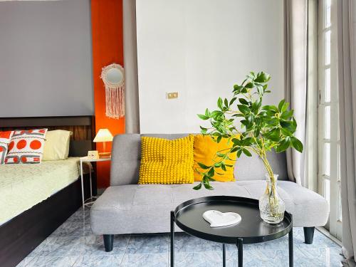 Χώρος καθιστικού στο Sathon輕軌附近市中心5房獨棟全明屋各大景點附近