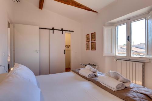 Pinti Apartment by Mamo Florence
