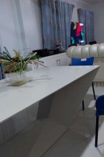 Μια τηλεόραση ή/και κέντρο ψυχαγωγίας στο Atom Height Apartments