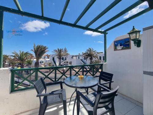 Vivienda Vacacional Casa Mar y Volcan Vista mar Piscina Playa 5 min Wifi