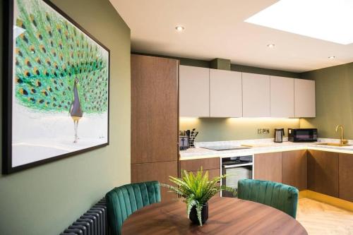 Η κουζίνα ή μικρή κουζίνα στο Foxlow Grange By Muse Escapes