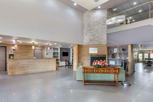 Country Inn & Suites by Radisson, Mesa, AZ Image