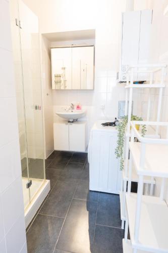 Business Apartments - Minimum Stay 1 Month