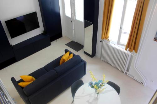 studio parisien renovated - close to the Pantheon
