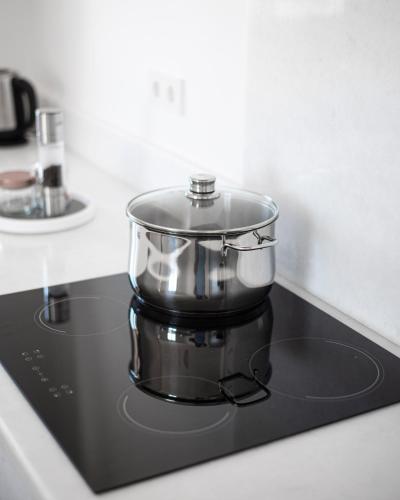 a food processor sitting on top of a kitchen counter at CAMPO SUITES in Kampos Paros