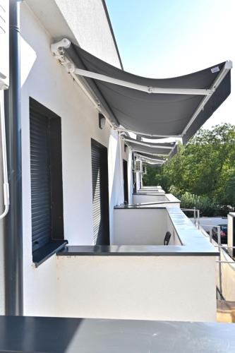 Μπαλκόνι ή βεράντα στο Lux Apartmani Novi Park