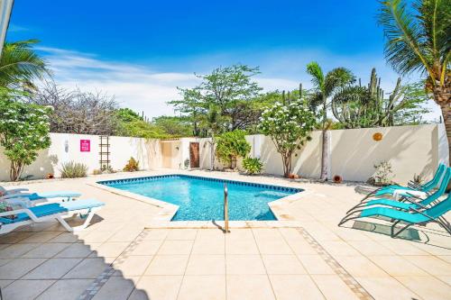 Piscina a Rooi Santo 128 o a prop