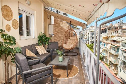 Gem of Rotonda, City View Penthouse by BiNoBi!