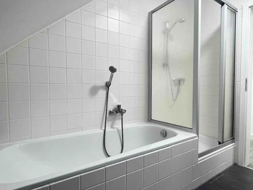 Ένα μπάνιο στο SWF112 - Gemütliche Monteurwohnung Übergangswohnung