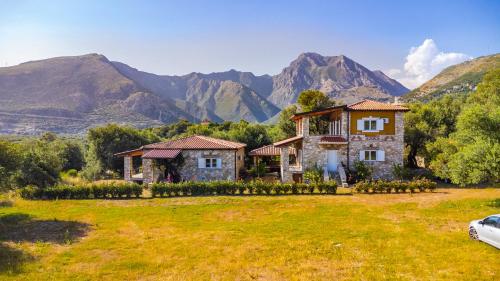 Siar The Large Villa by PikHost