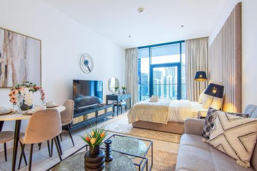 Marquise Square Studio, Business Bay
