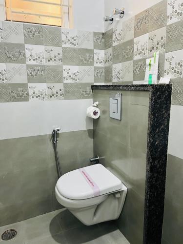 Un baño de VALUE INN