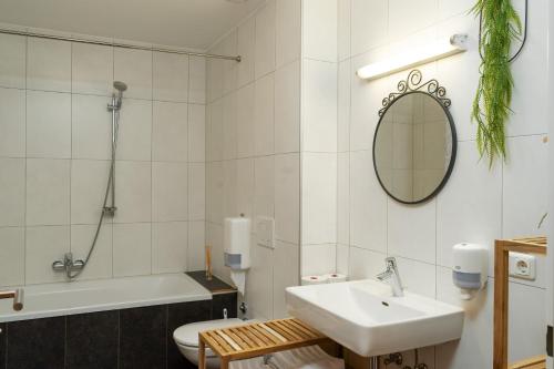 Kúpeľňa v ubytovaní Wohnung Gruenberg 144 - Naviser Huette