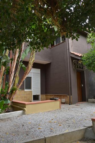 Bangunan di mana terletaknya apartmen
