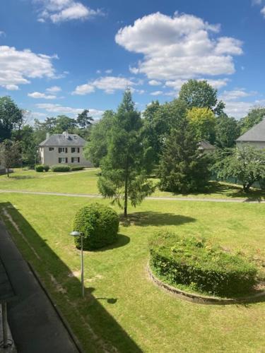 Appartement au calme pour 4 - résidence arborée - Proche Paris 20 min