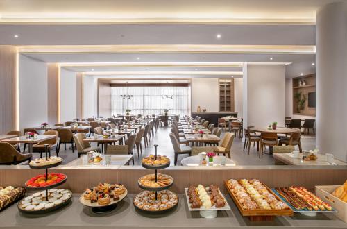 Jídlo v hotelu nebo okolí