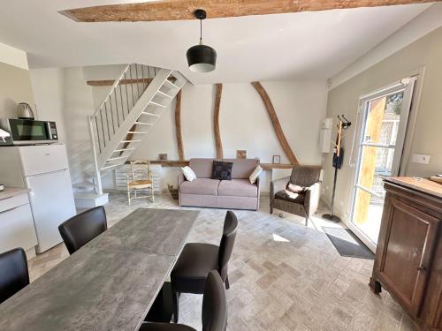Η κουζίνα ή μικρή κουζίνα στο Maison avec Terrasse - 2 chambres confortables pour 4 à 6 personnes