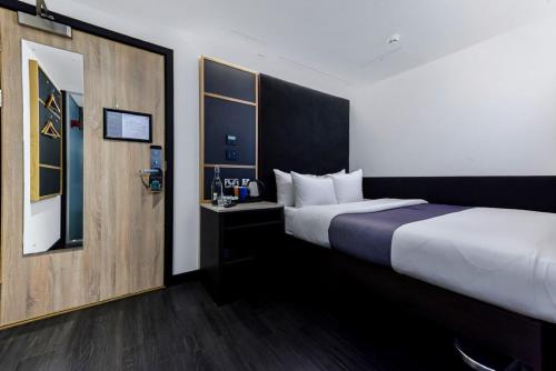 The Z Hotel Holborn Image