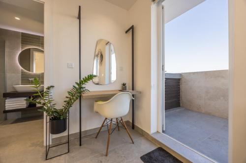 Koupelna v ubytování Penthouse in Mellieha with Private Pool & Large Terraces