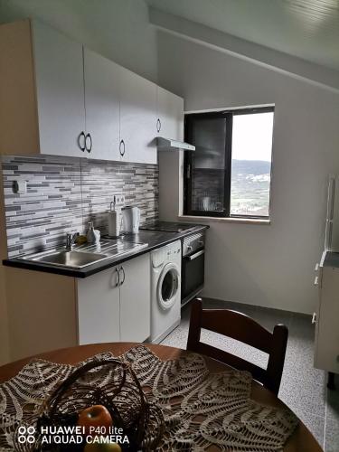 Η κουζίνα ή μικρή κουζίνα στο Casa do Pai II