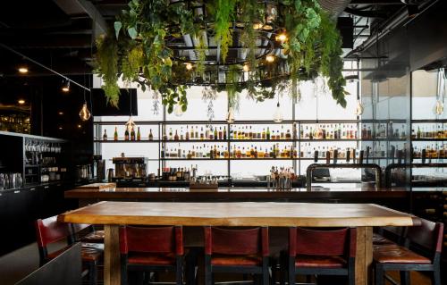 Bebidas en Hotel Le Germain Calgary