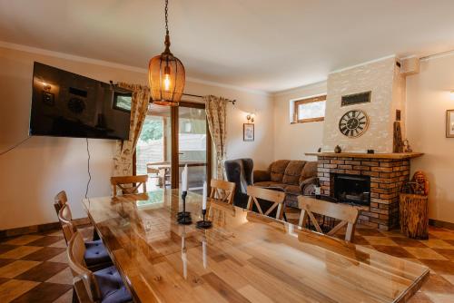 B10 Dom LUX z Alpakami & Basen SPA