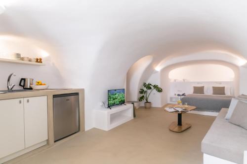 Santorini Wine Villa Downtown Fira
