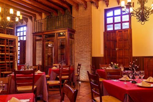 Restoran atau tempat lain untuk makan di Hotel la Parroquia