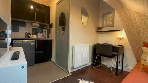 Η κουζίνα ή μικρή κουζίνα στο LeRelaisdOdile - Apparts Conforts - LILLE