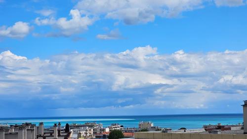 Studio proche plage et centre ville avec parking