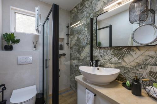 Family friendly house with a swimming pool Lovrecica, Umag - 22979