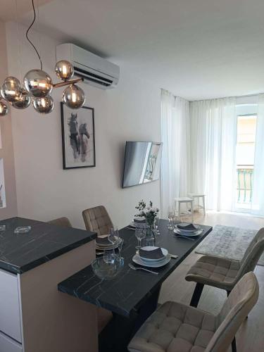 Apartments by the sea Split - 23443