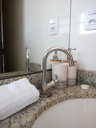 Bilik mandi di Apartamento completo 3 quartos Suíte Sala Cozinha Lavanderia e perto de tudo