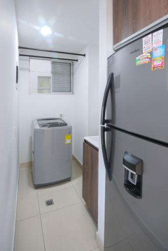 Η κουζίνα ή μικρή κουζίνα στο Luxury cerca laureles- Torre Ginebra