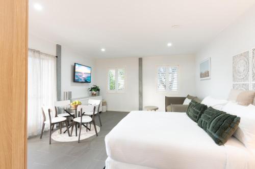 Φωτογραφία από το άλμπουμ του Kombali at Moffat Beach σε Καλούντρα