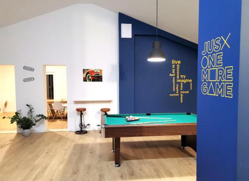 ''Bjonda'' 200m2 on two floors - Game Room, Hot Tub and Kids Zone - large balconies on each floor