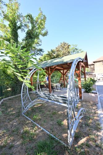Φωτογραφία από το άλμπουμ του Lux Apartmani Novi Park σε Vrdnik