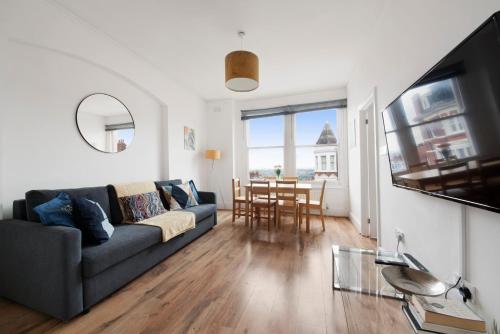 Two Bedroom Apartment Muswell Hill - Second Floor