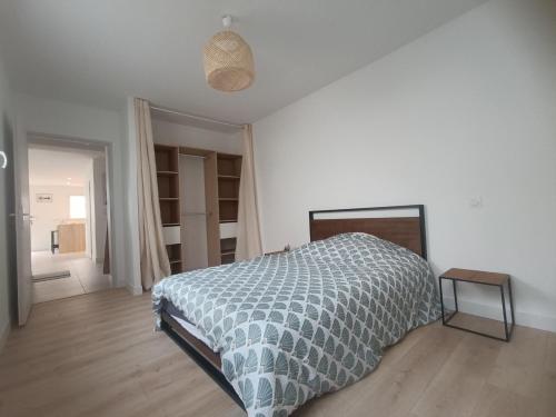 Photo de la galerie de l'établissement Villa 115 M2, 250 M plage, commerce et gare, à Châtelaillon-Plage