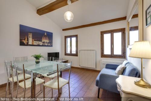 Palazzuolo Tower Apartments by Mamo Florence