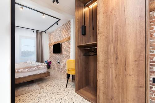 La Riva Luxury Rooms