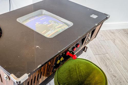 a table with a counter top with scissors on it at The Lookout, Seaside Getaway in Cleveleys