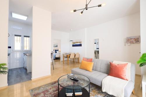 Posezení v ubytování C35 Modern apt in Downtown