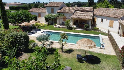 Photo de la galerie de l'établissement Location 2 pers cuisine d'été le Faré Tchanqué parking gratuit sur place, à Cavaillon