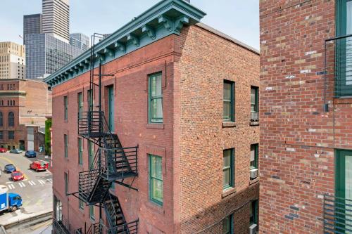 Best Western Plus Pioneer Square Hotel Downtown Image